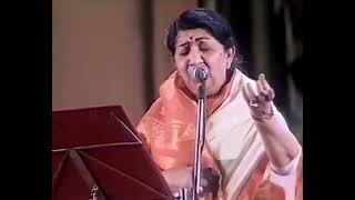 Lag Ja Gale  Lata Mangeshkar [upl. by Secundas]